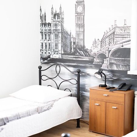 Leo Hostel Poznań Buitenkant foto