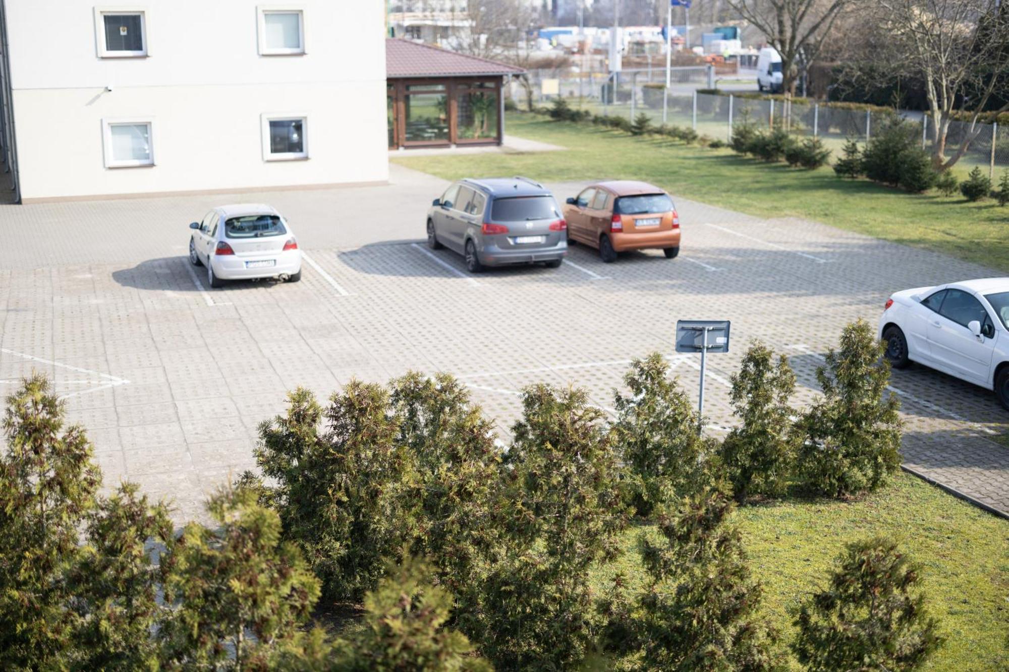 Leo Hostel Poznań Buitenkant foto